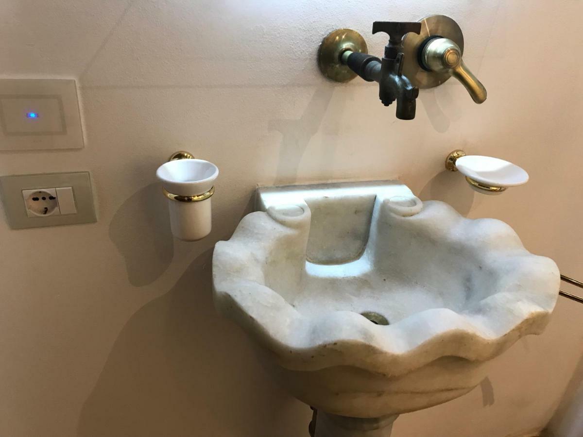 ローマLa Casa Dei Marmiアパートメント エクステリア 写真