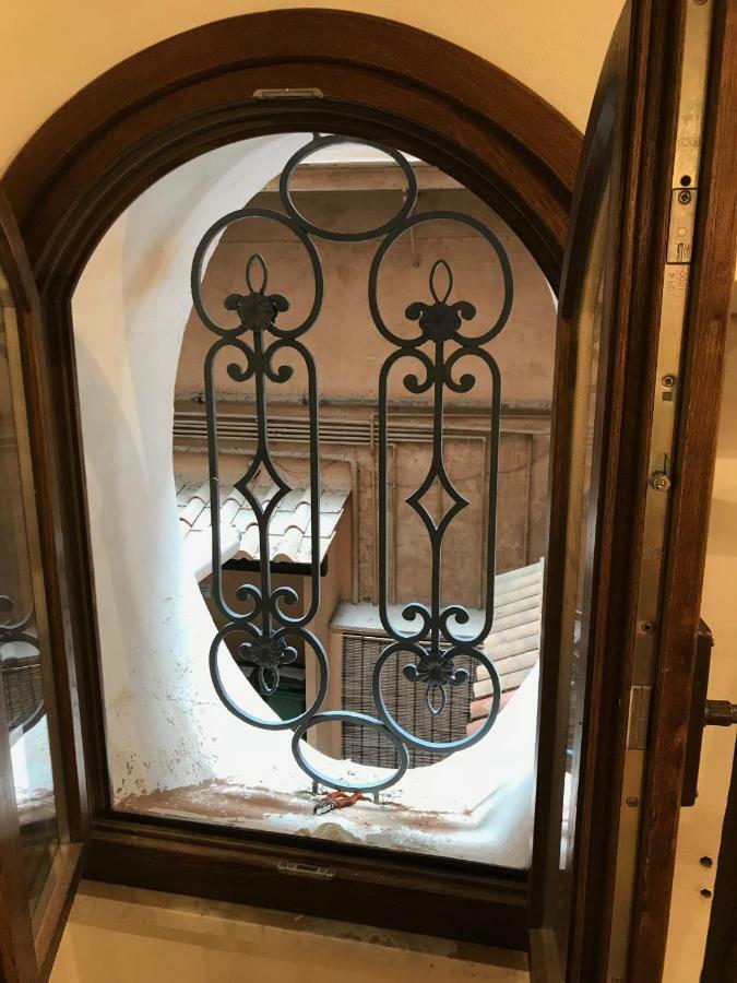 ローマLa Casa Dei Marmiアパートメント エクステリア 写真