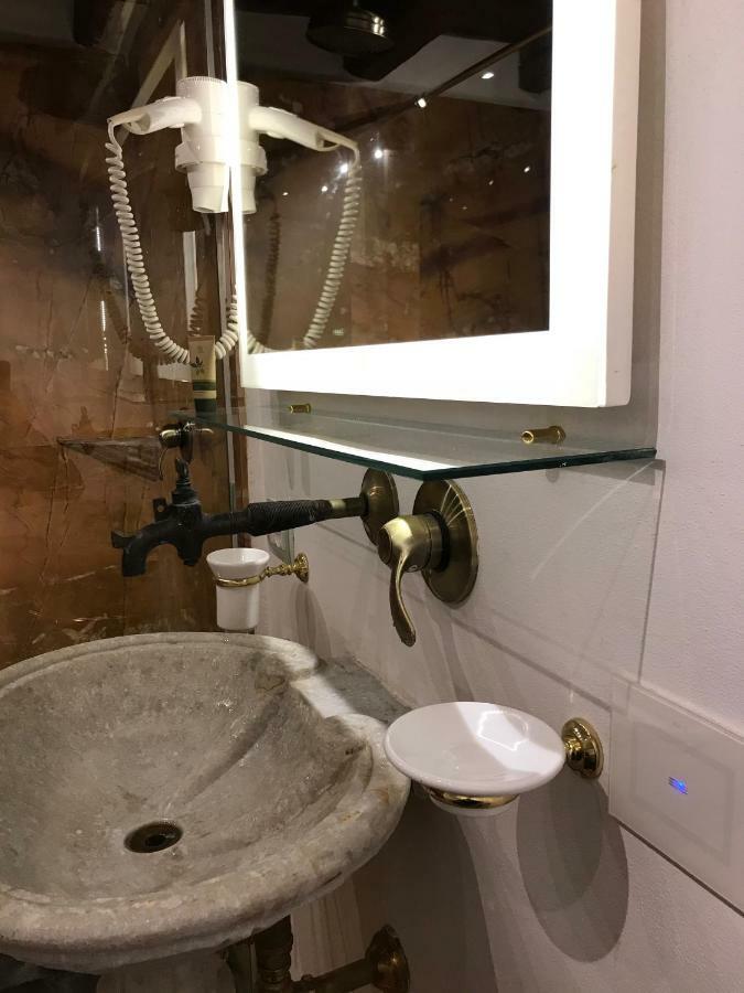 ローマLa Casa Dei Marmiアパートメント エクステリア 写真